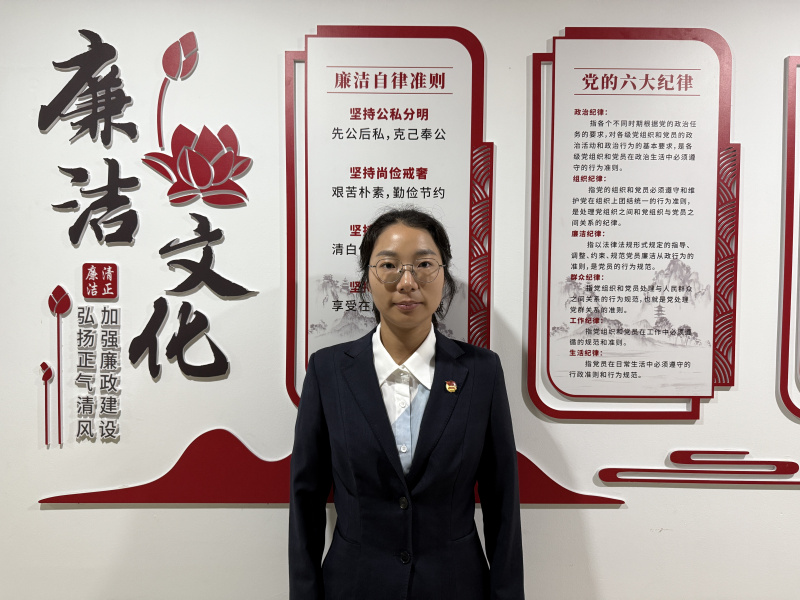宓文佳.jpg